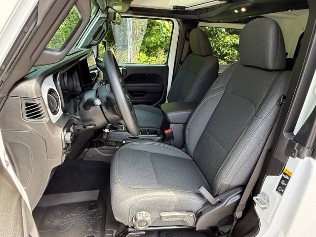 Used 2026 Jeep Wrangler Sport AWD/4WD image 10