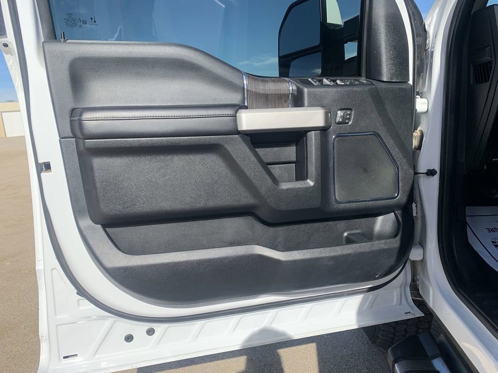 Used 2021 Ford F250 Lariat w/ Lariat Value Package image 21