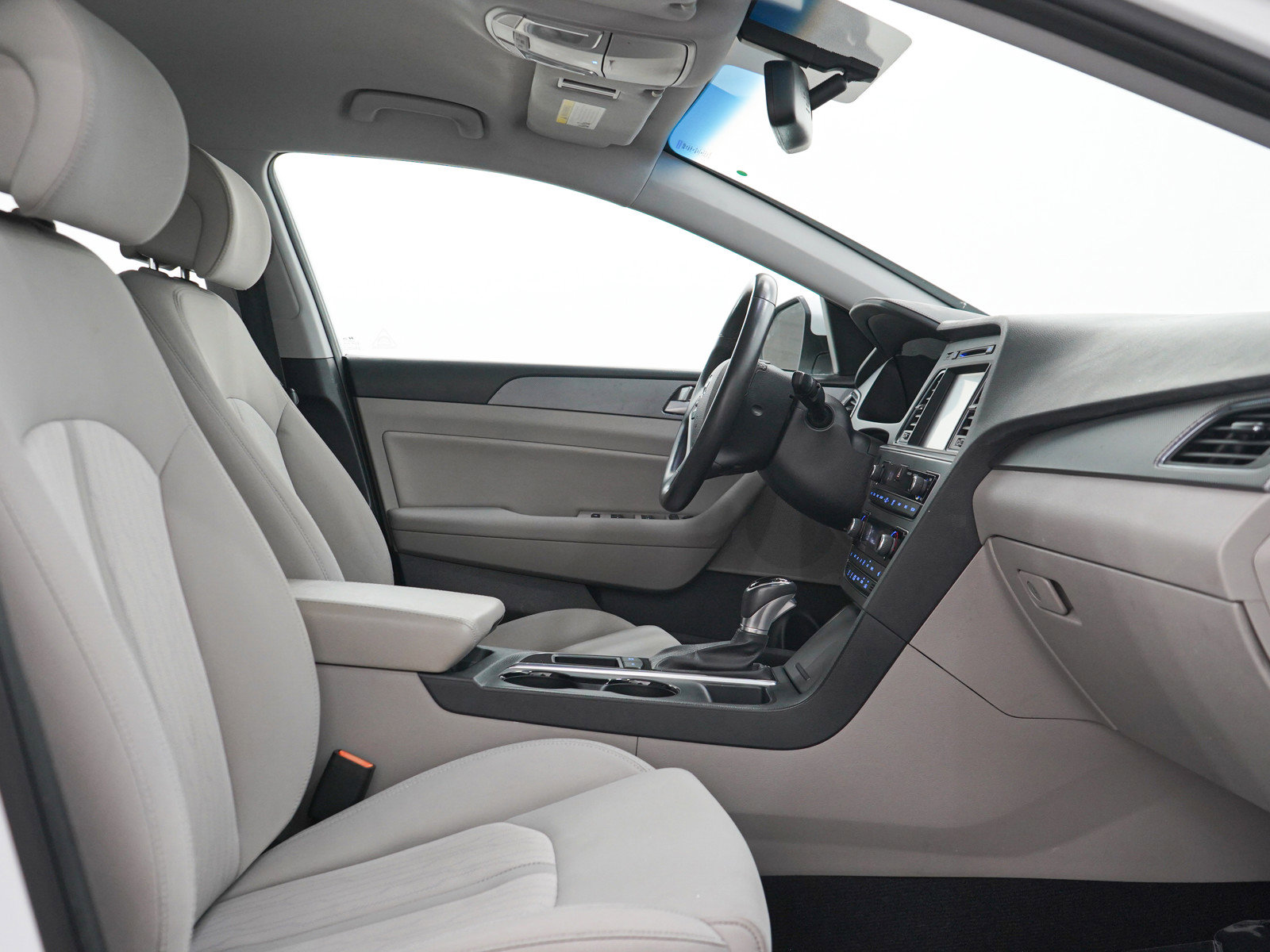 Used 2017 Hyundai Sonata Plug-In Hybrid FWD image 11