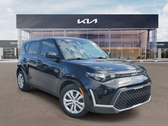 Certified 2023 Kia Soul LX image 1