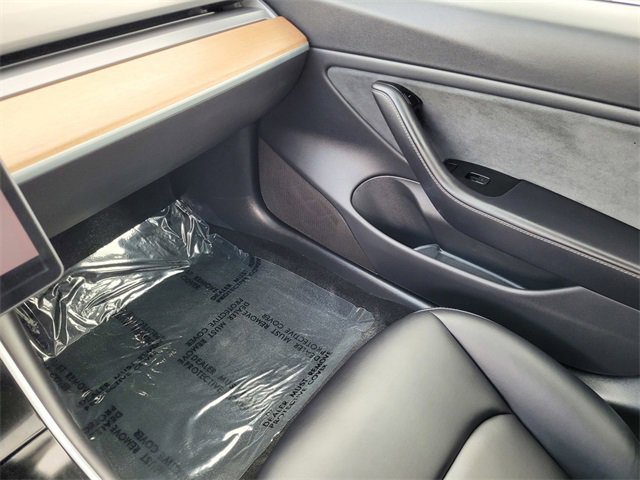 Used 2018 Tesla Model 3 Long Range image 12