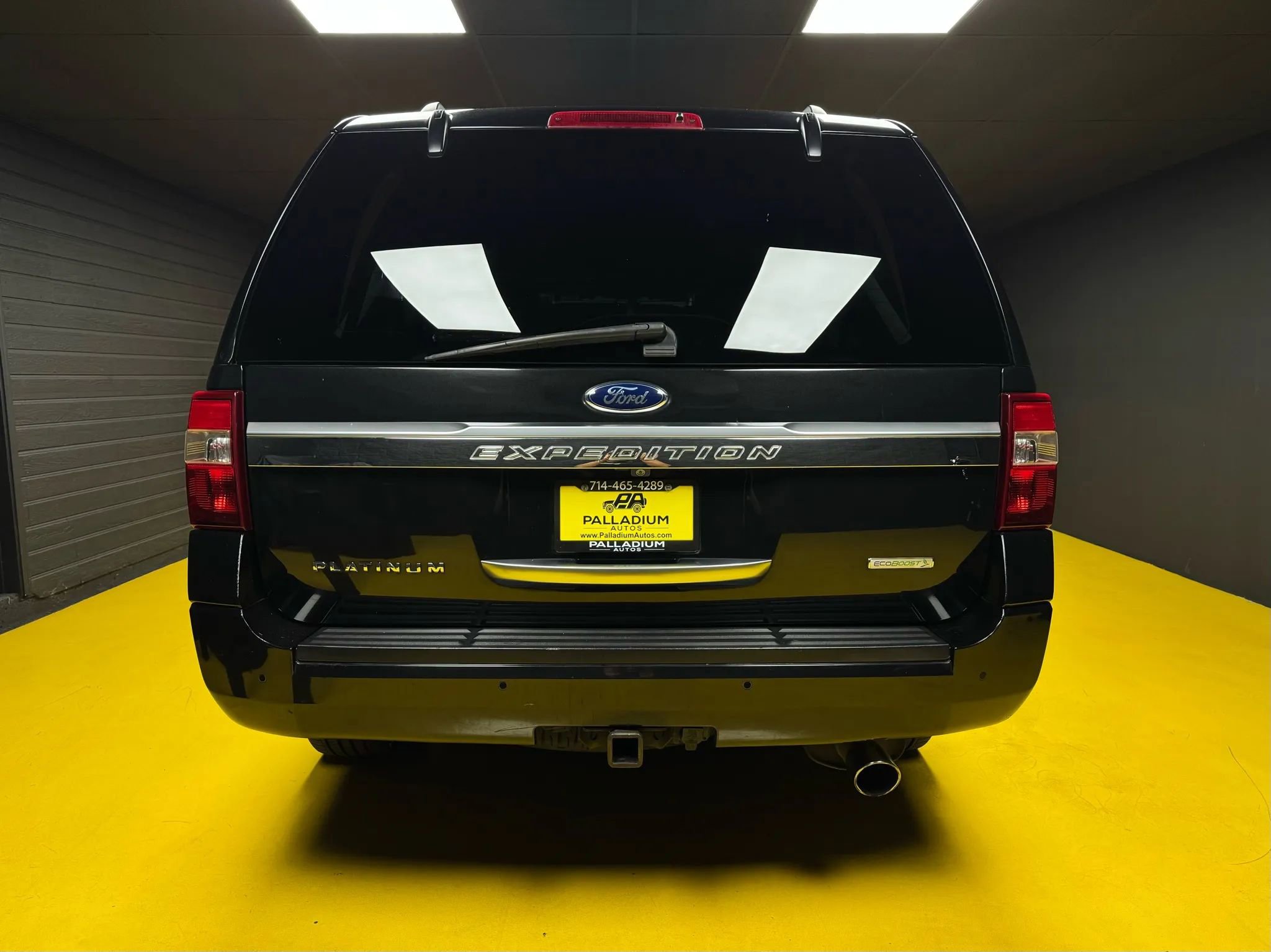 Used 2015 Ford Expedition EL Platinum image 5