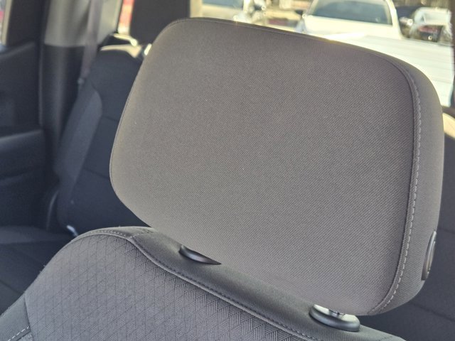 Used 2022 Chevrolet Silverado 1500 Custom image 14