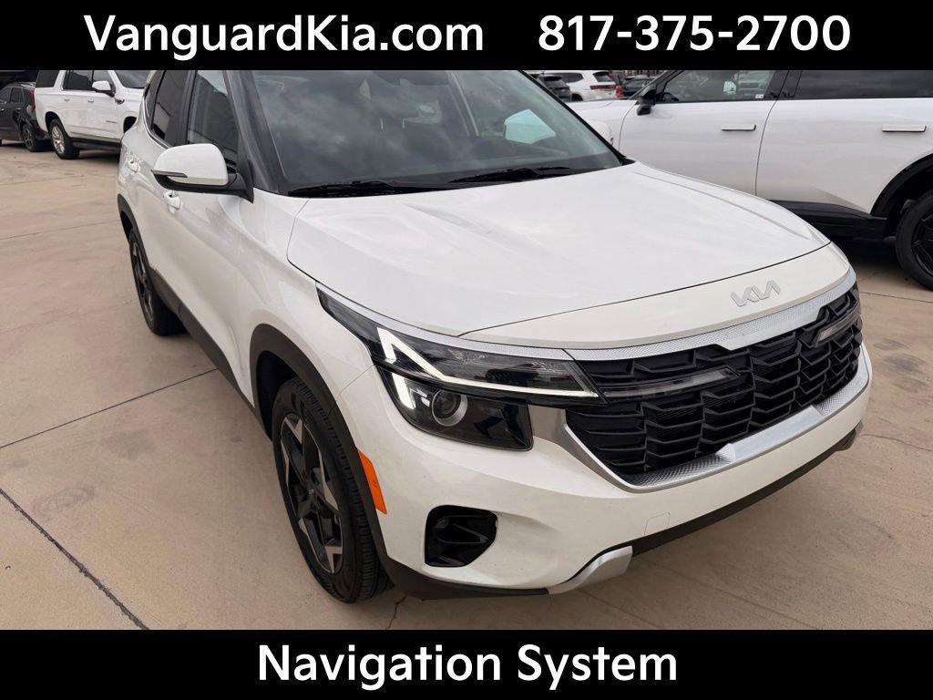 Certified 2025 Kia Seltos EX w/ EX Sunroof Package FWD image 5