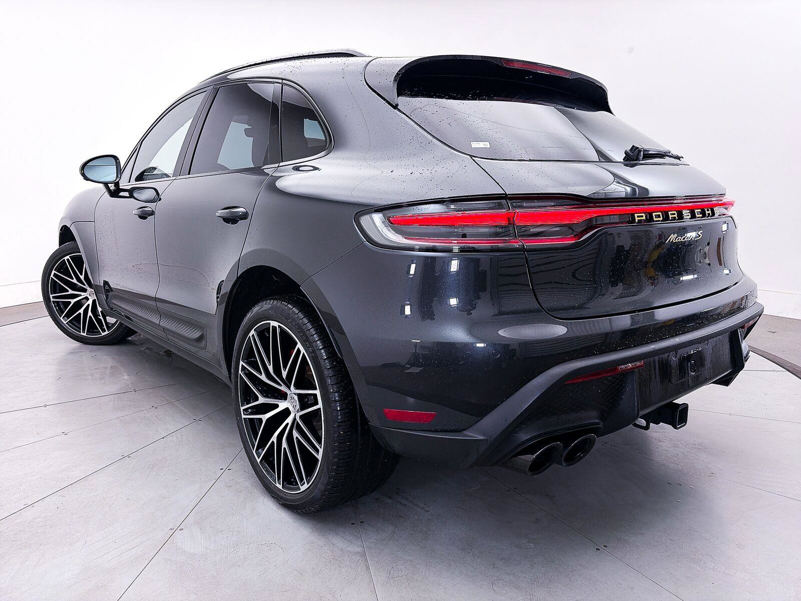 Used 2023 Porsche Macan S AWD/4WD image 2