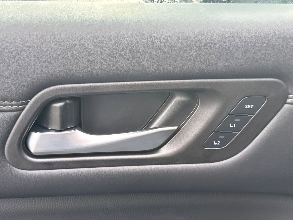 New 2026 Nissan Pathfinder Platinum image 33