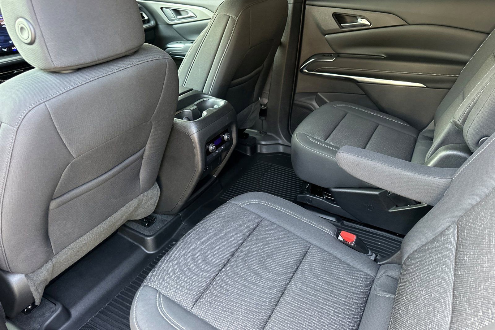 Used 2026 Chevrolet Traverse LT w/ LPO, Floor Liner Package image 14