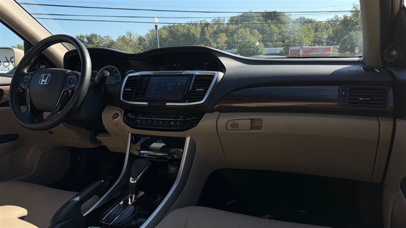 Used 2017 Honda Accord EX-L image 36