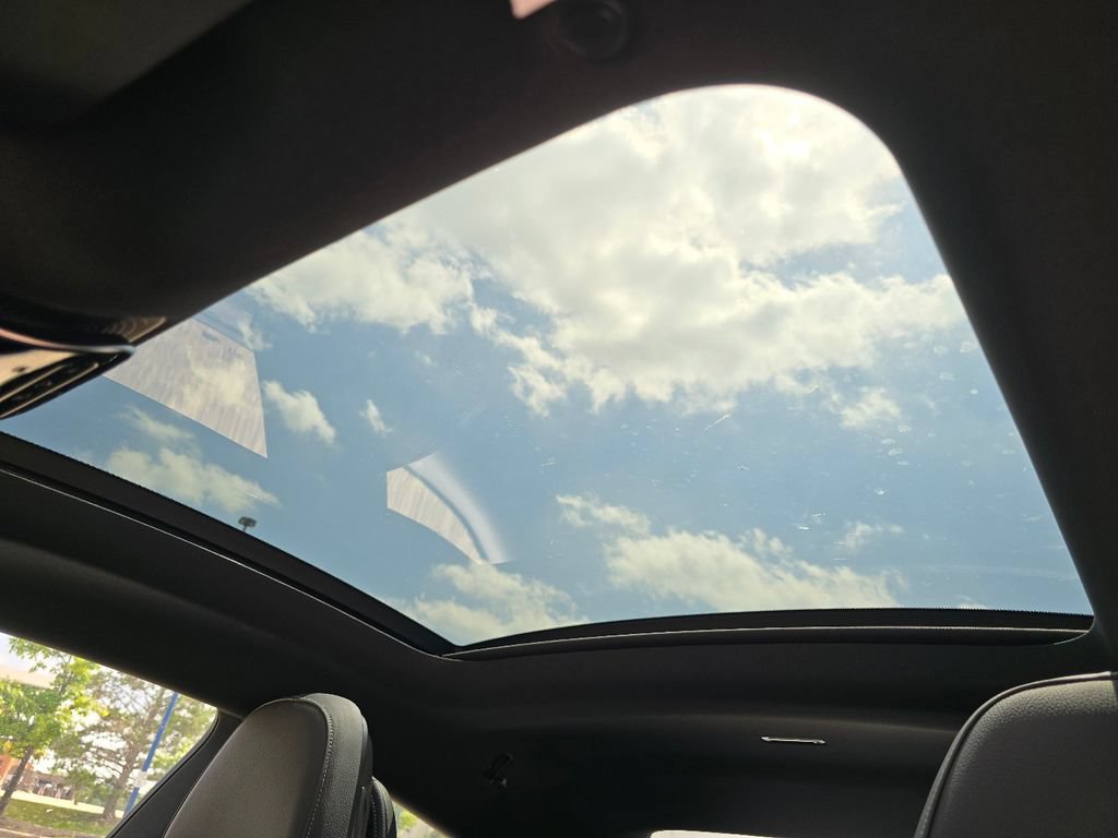 New 2026 Mercedes-Benz CLE 300 4MATIC Coupe image 3