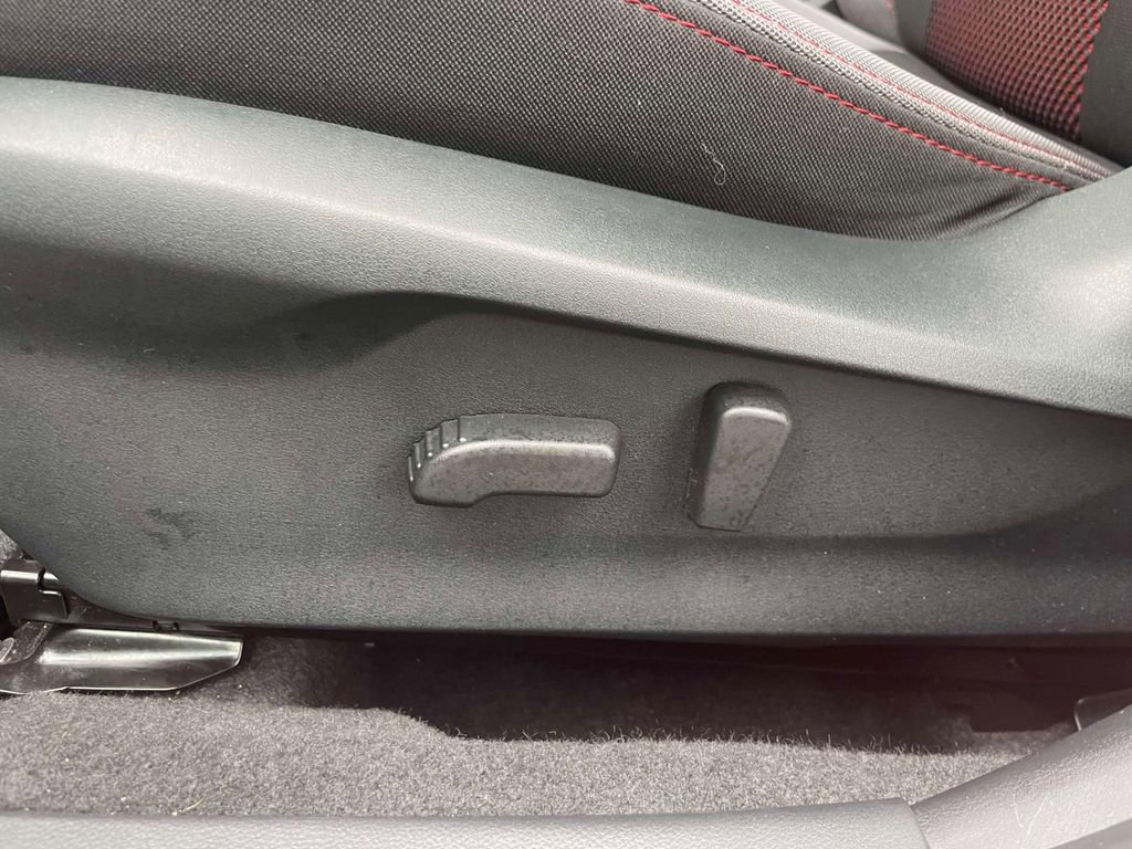 Used 2023 Subaru Impreza 2.0i Sport image 18