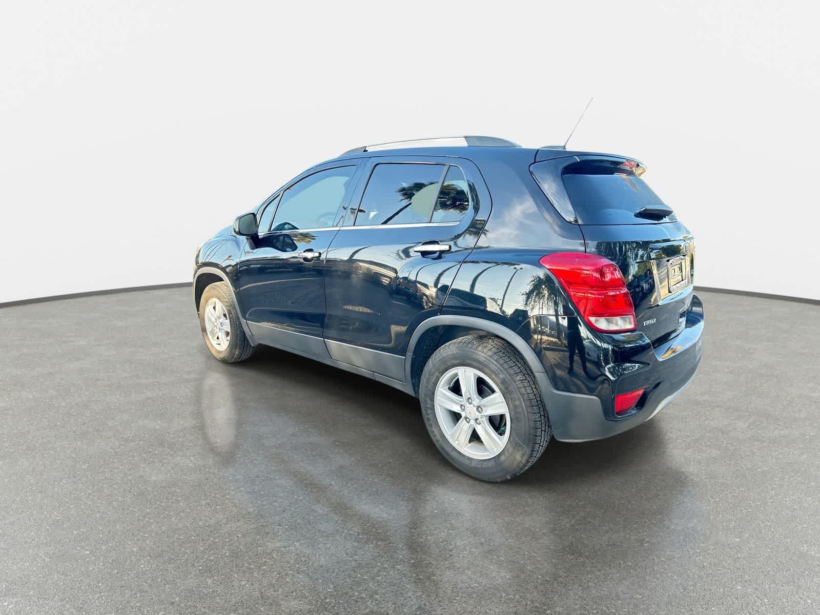 Used 2020 Chevrolet Trax LT w/ LT Convenience Package FWD image 6