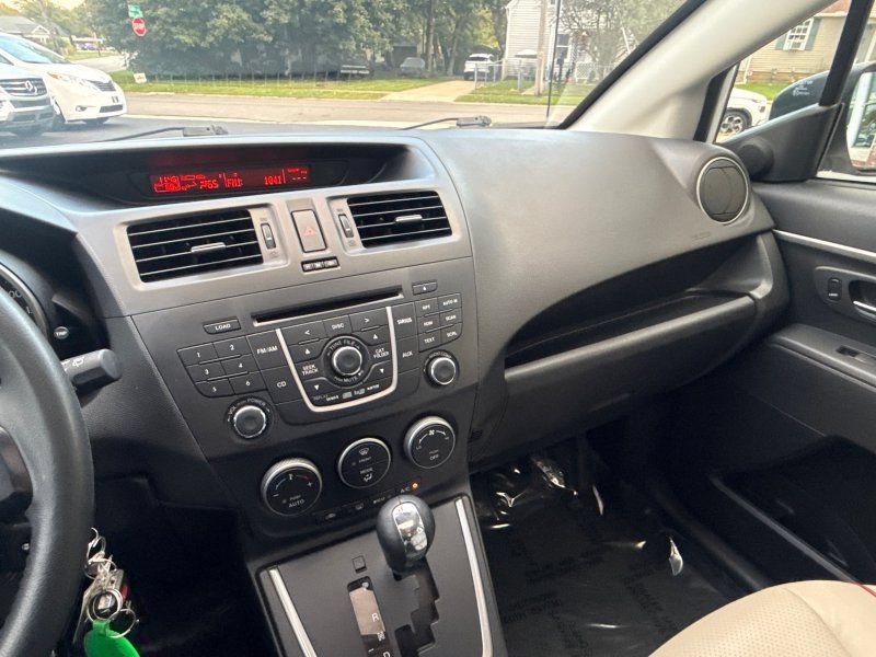 Used 2012 MAZDA MAZDA5 Grand Touring FWD image 24