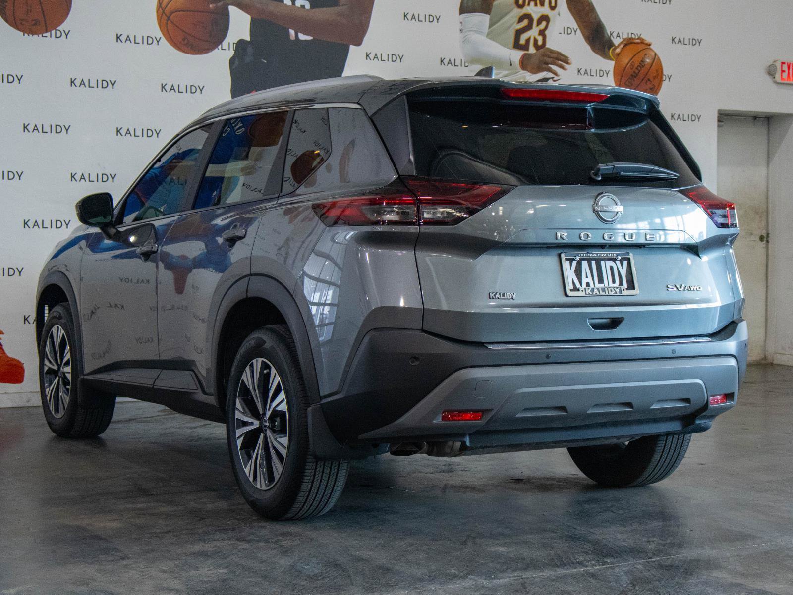 Used 2023 Nissan Rogue SV w/ SV Premium Package image 22