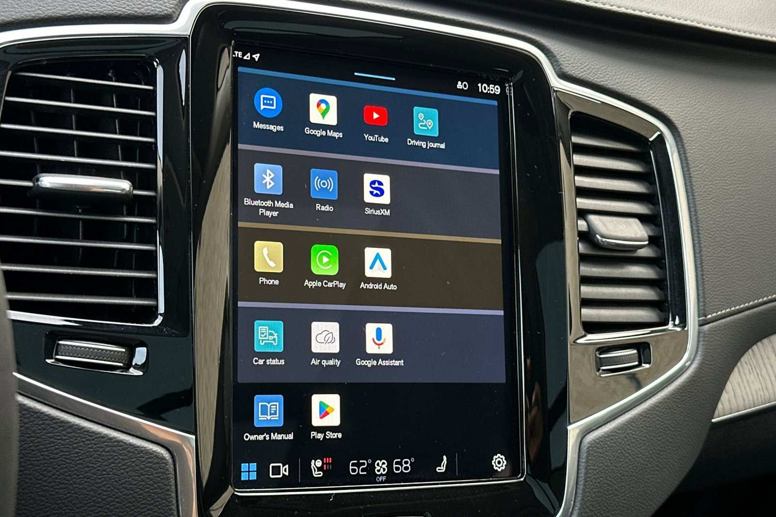 Certified 2025 Volvo XC90 T8 Ultra w/ Protection Package Premier image 21