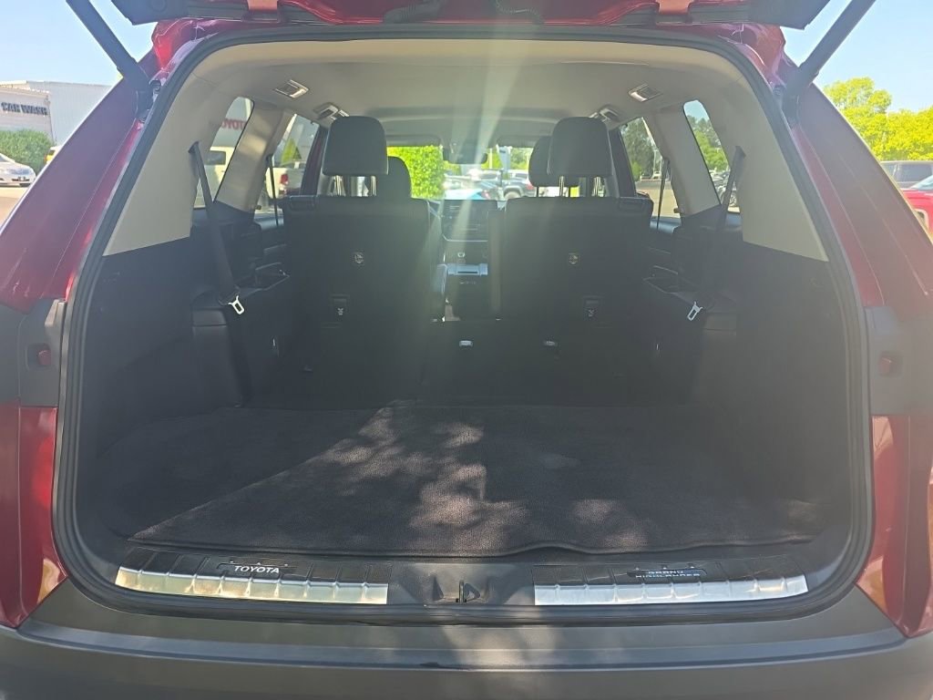Used 2025 Toyota Grand Highlander FWD image 38