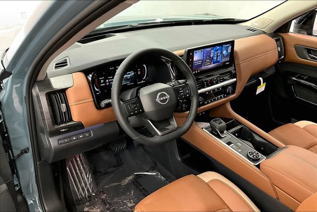 New 2026 Nissan Pathfinder Platinum w/ Cargo Package AWD/4WD image 6