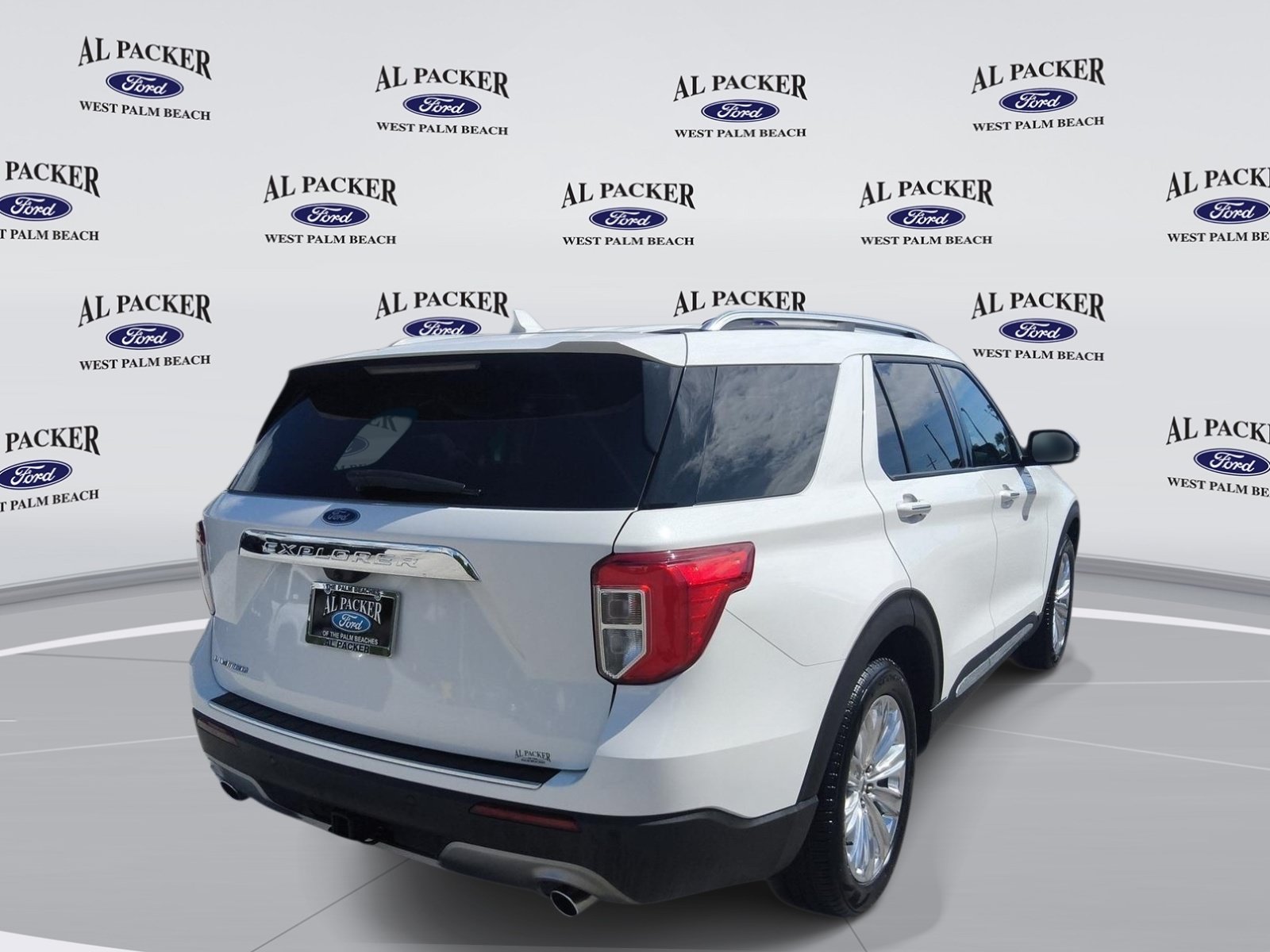 Certified 2023 Ford Explorer Limited w/ Limited Technology Package RWD image 7