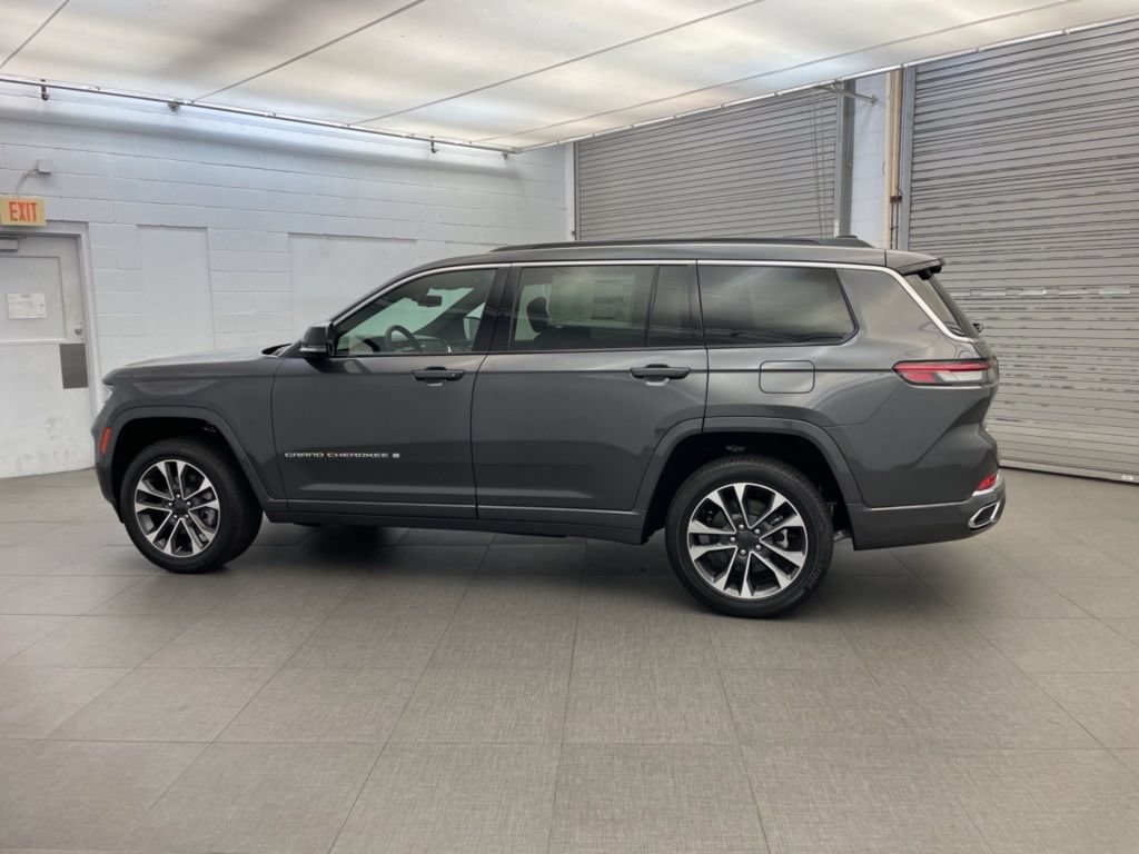 New 2025 Jeep Grand Cherokee L Overland w/ Luxury Tech Group IV AWD/4WD image 8