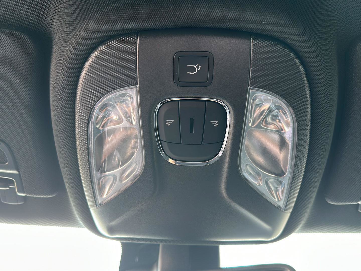 New 2026 Jeep Compass Latitude AWD/4WD image 30