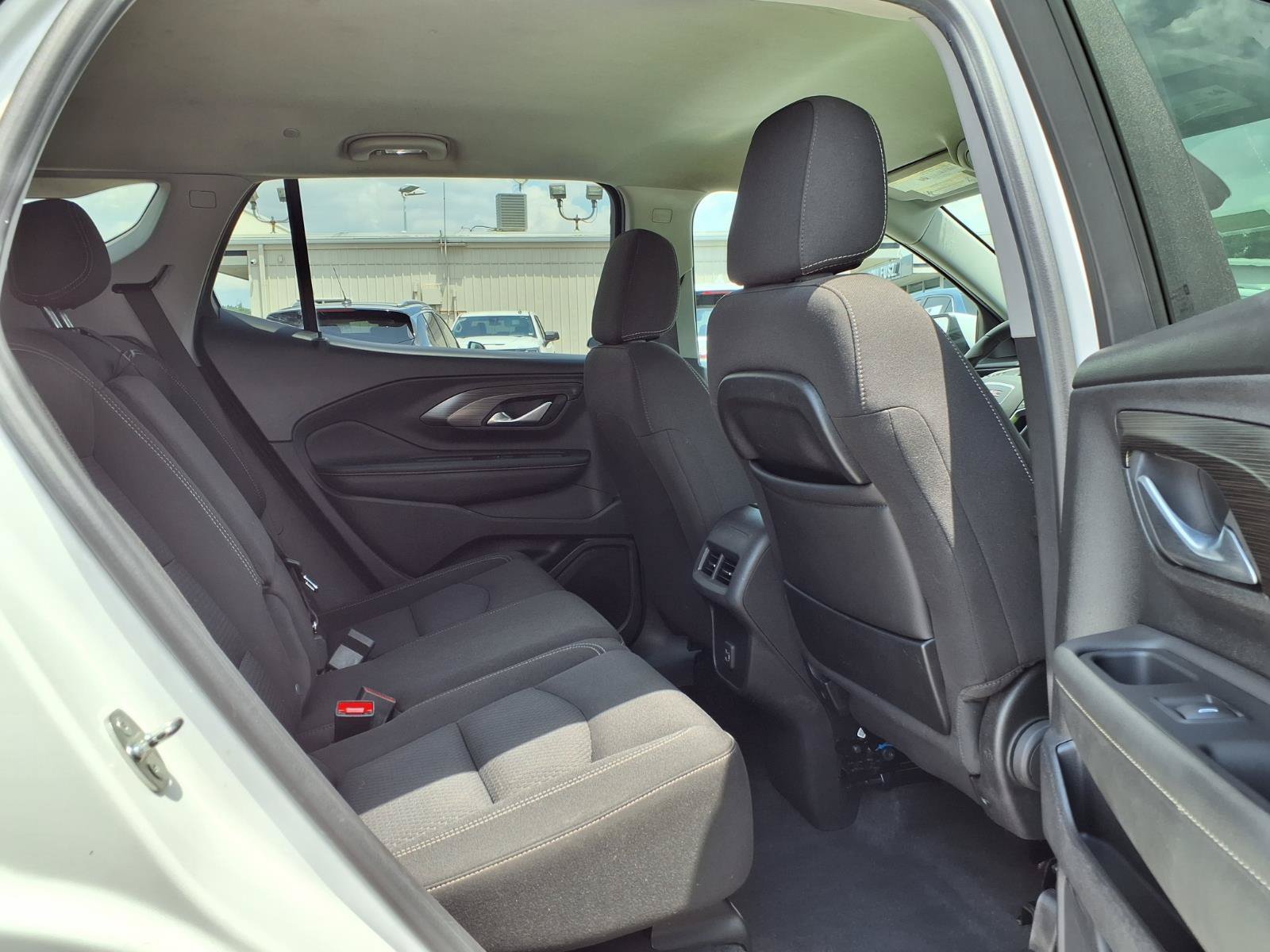 Used 2022 GMC Terrain SLE FWD image 27