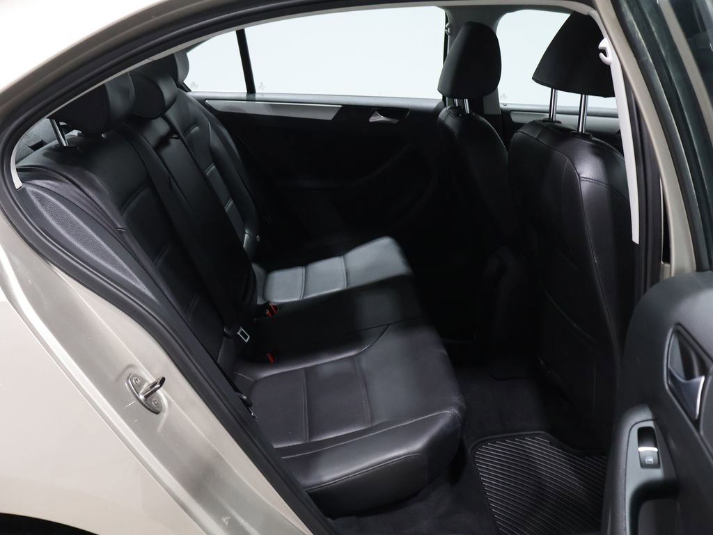 Used 2013 Volkswagen Jetta SE image 20
