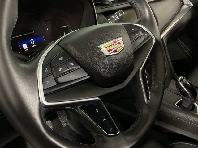 Used 2017 Cadillac XT5 Luxury w/ Driver Awareness Package image 18