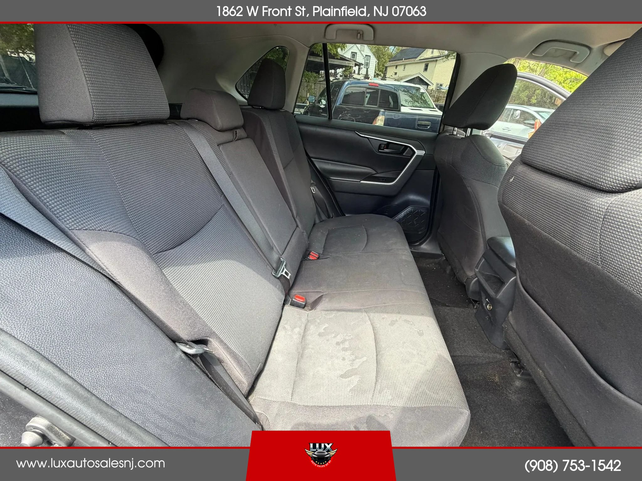 Used 2019 Toyota RAV4 LE w/ All Weather Liner Package AWD/4WD image 11