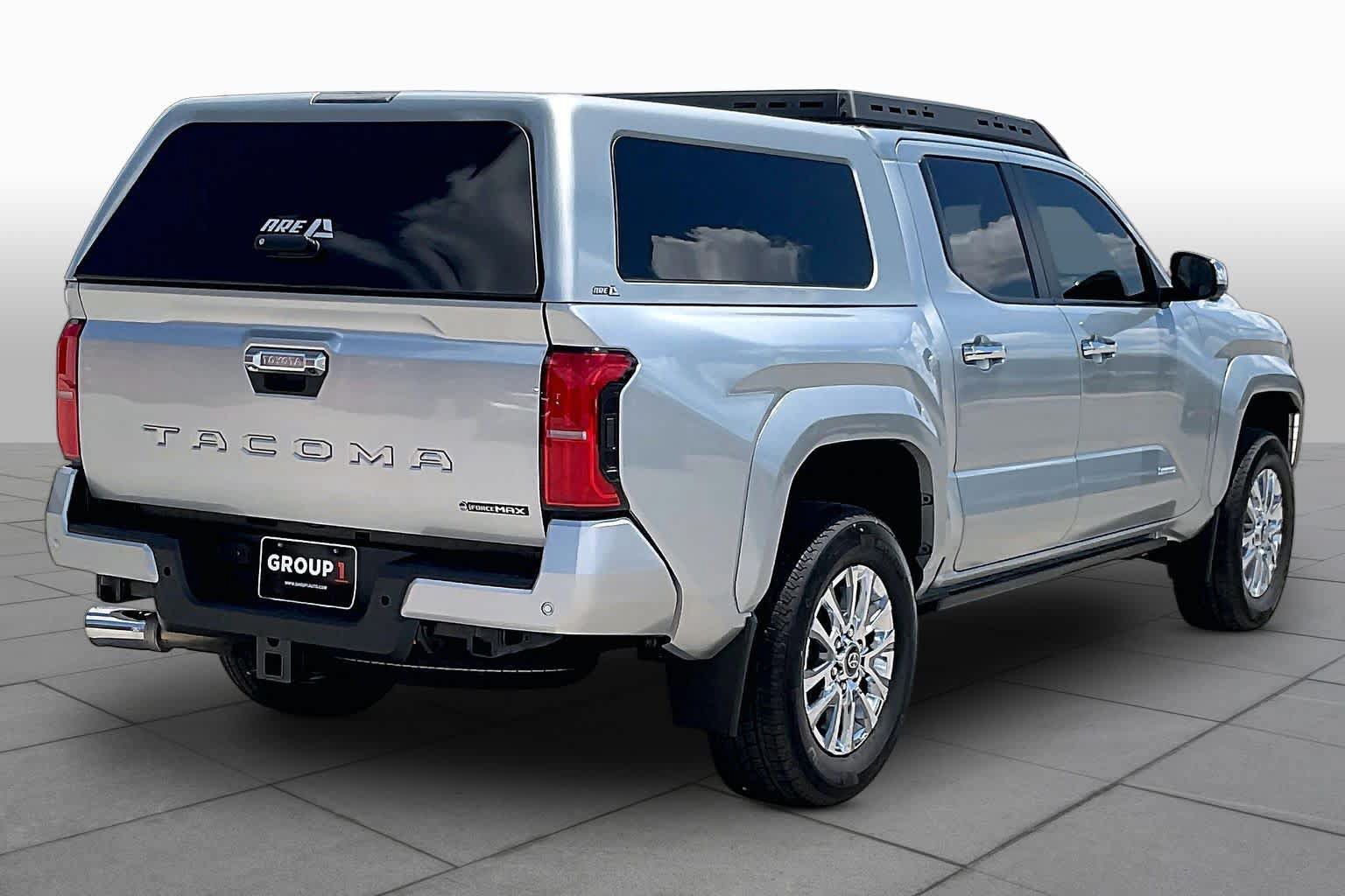 Used 2024 Toyota Tacoma Limited AWD/4WD image 12