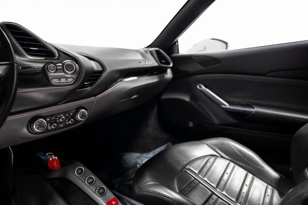 Used 2017 Ferrari 488 GTB image 35