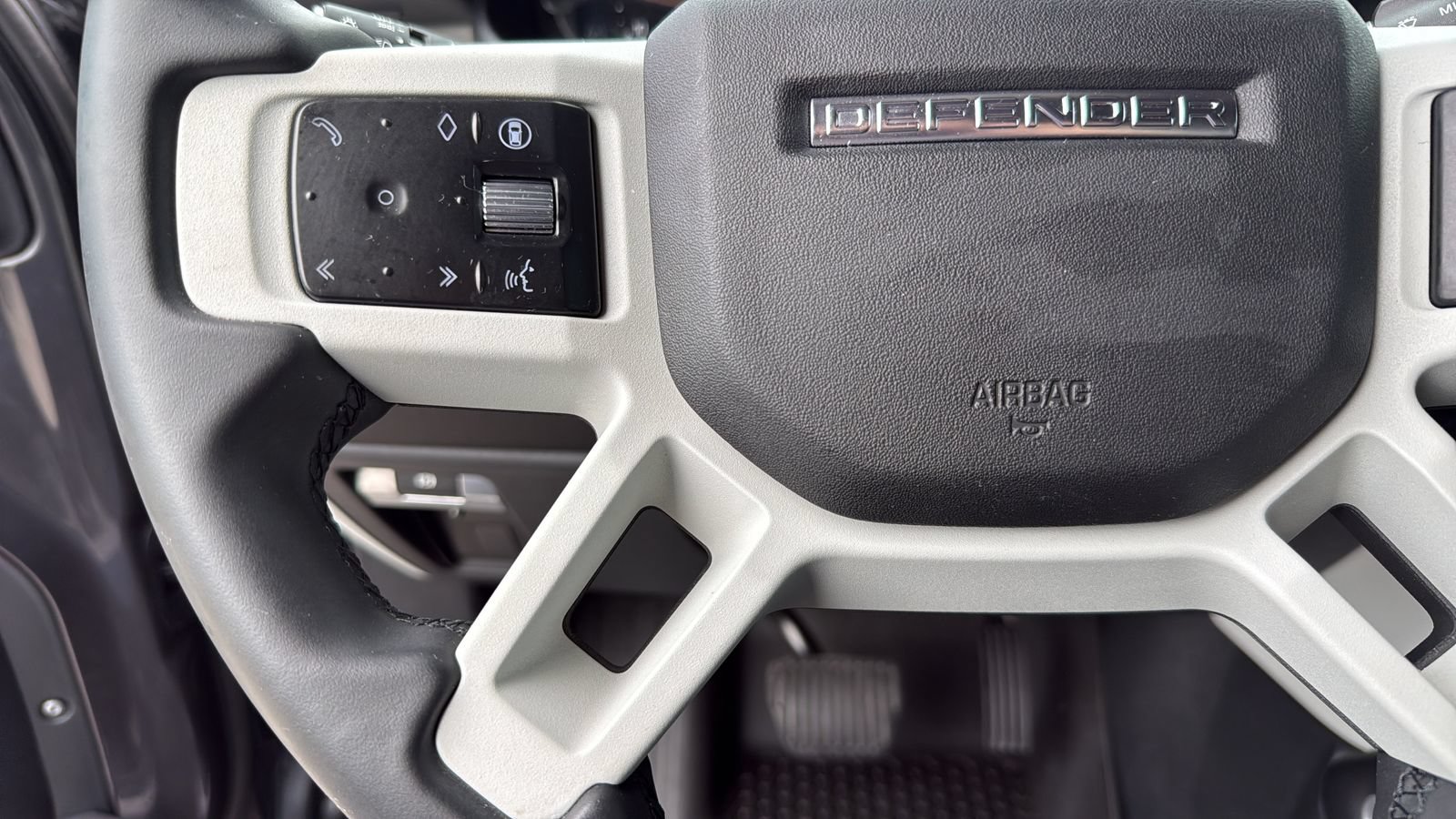 Used 2024 Land Rover Defender 130 X-Dynamic SE AWD/4WD image 16