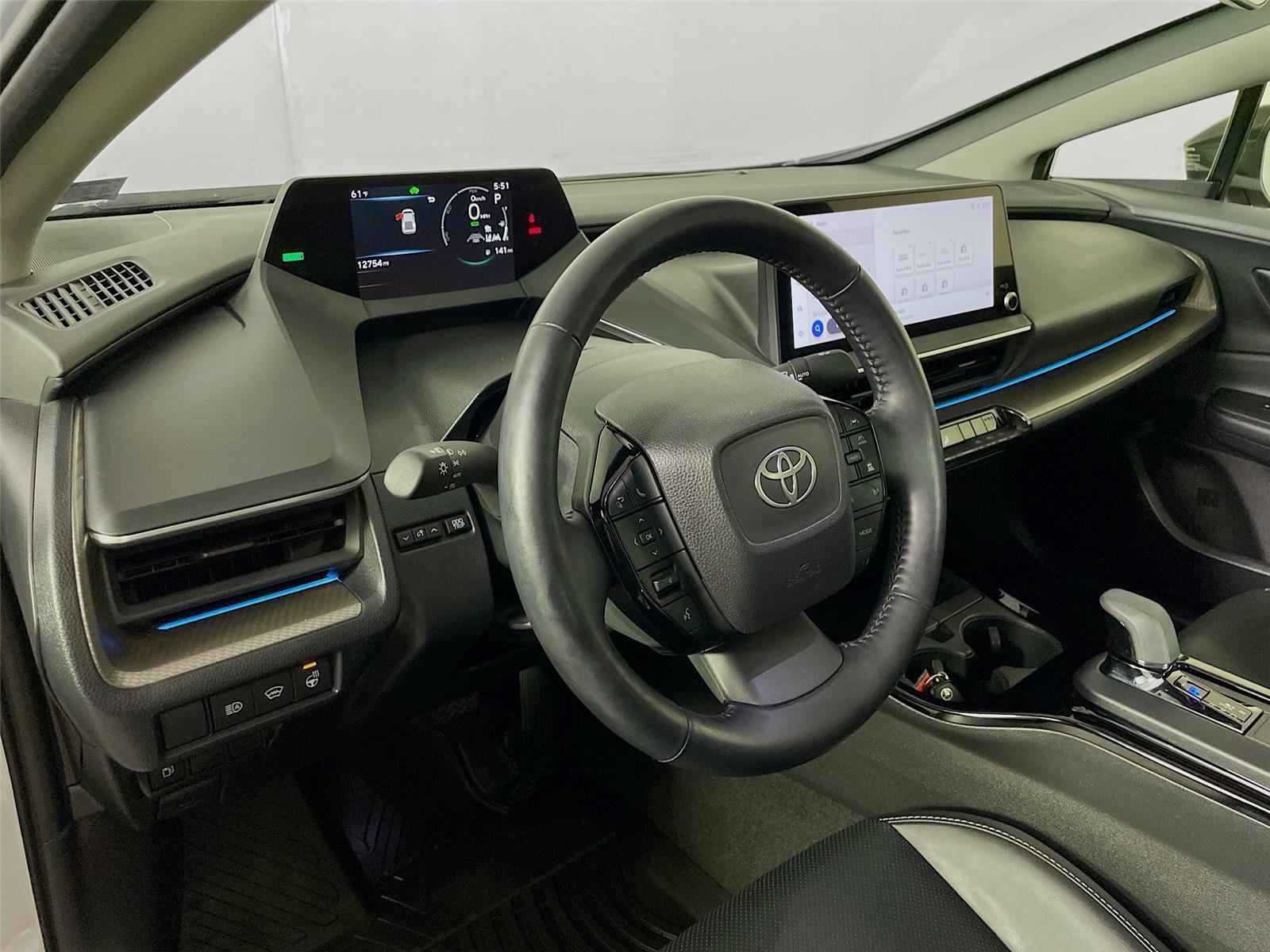 Used 2024 Toyota Prius XLE image 12