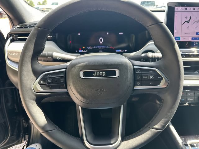 Used 2025 Jeep Compass Limited w/ Elite Group AWD/4WD image 28