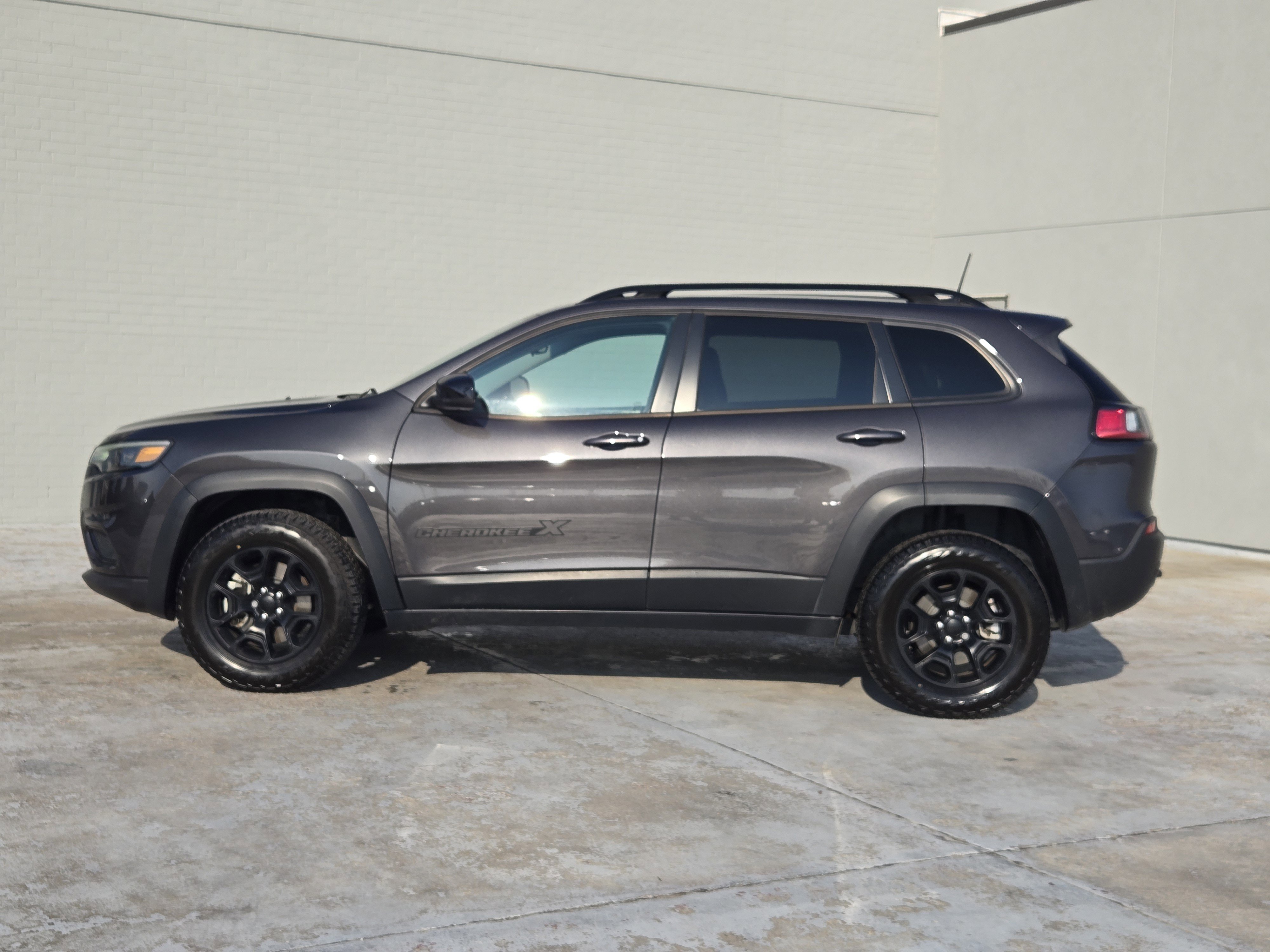 Used 2022 Jeep Cherokee Latitude image 5