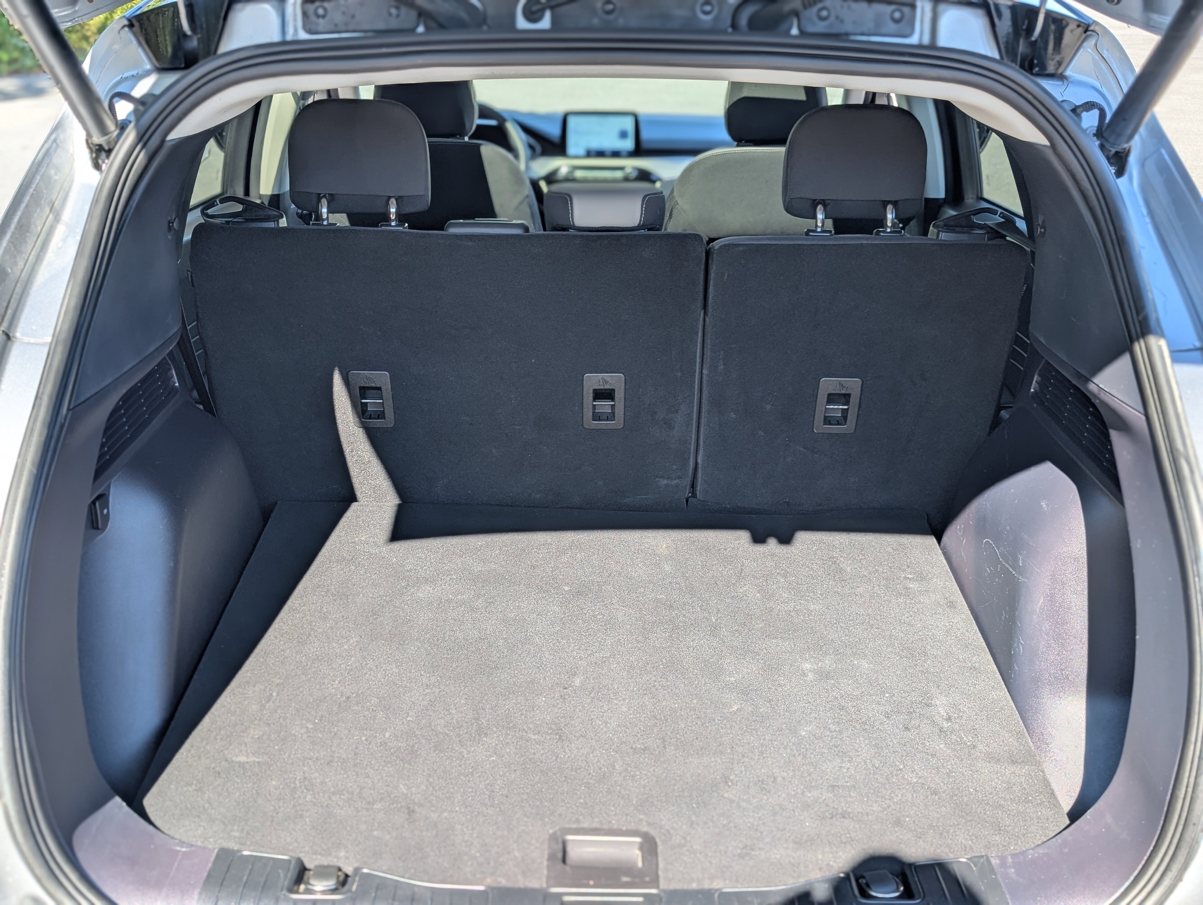Used 2022 Ford Escape SE w/ SE Sport Appearance Package image 36