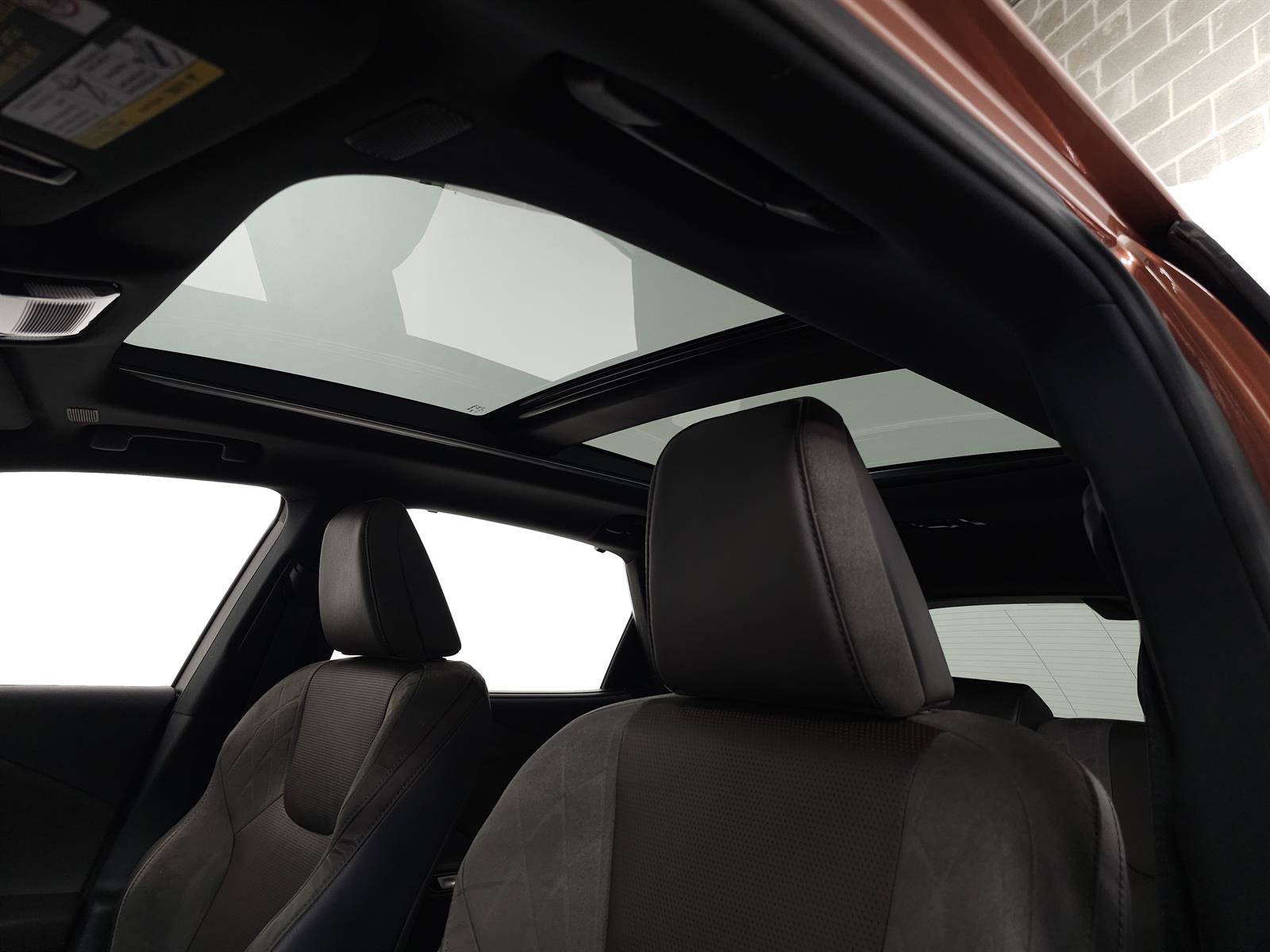 Certified 2023 Lexus RX 350 w/ Accessory Package (Z1) image 17