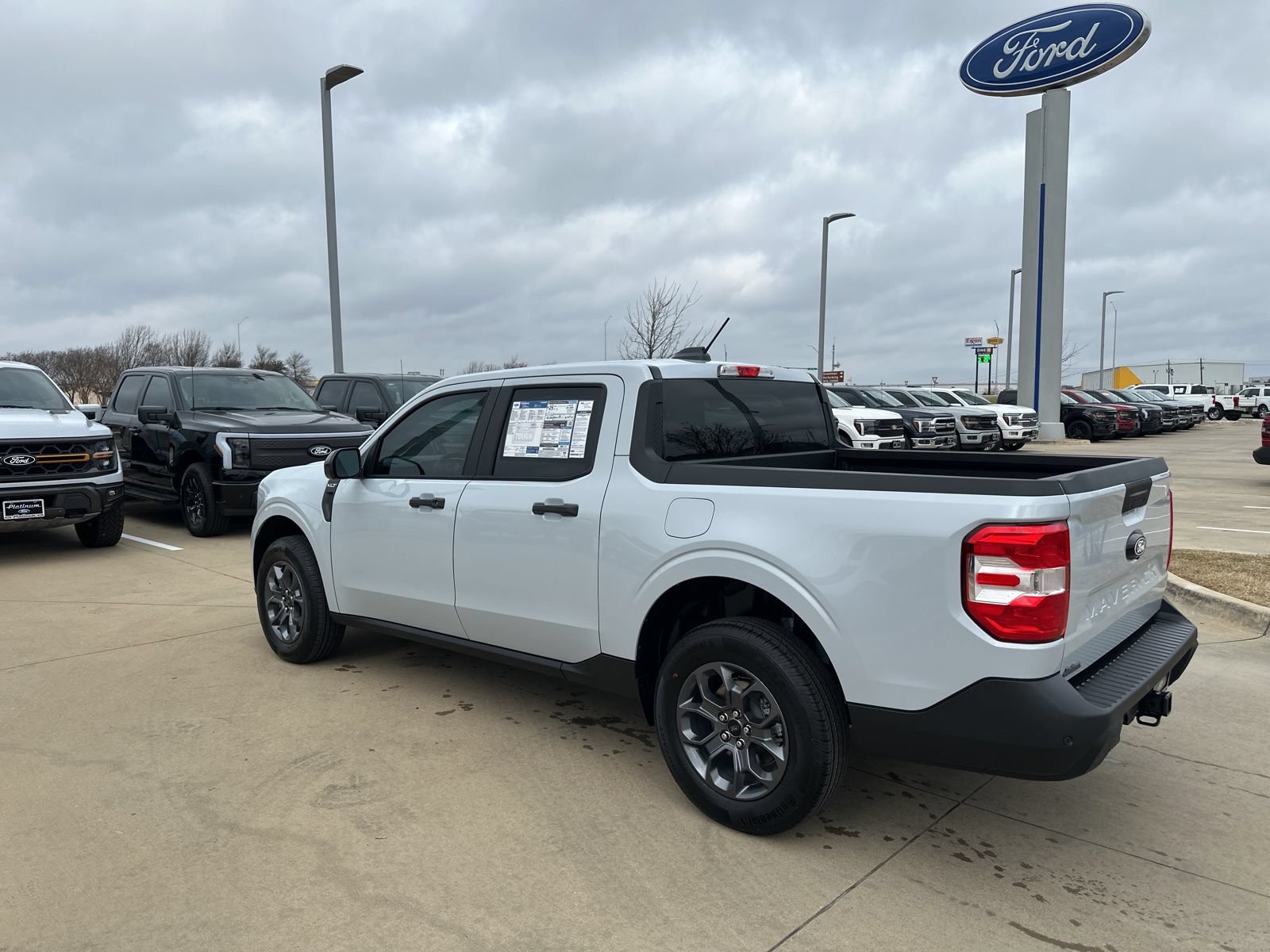 New 2026 Ford Maverick XLT w/ XLT Luxury Package AWD/4WD image 3