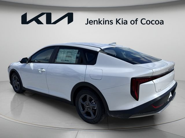 New 2026 Kia K4 FWD image 8