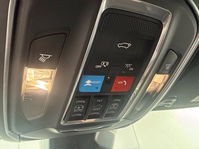 Used 2022 Jeep Wagoneer Series III AWD/4WD image 29
