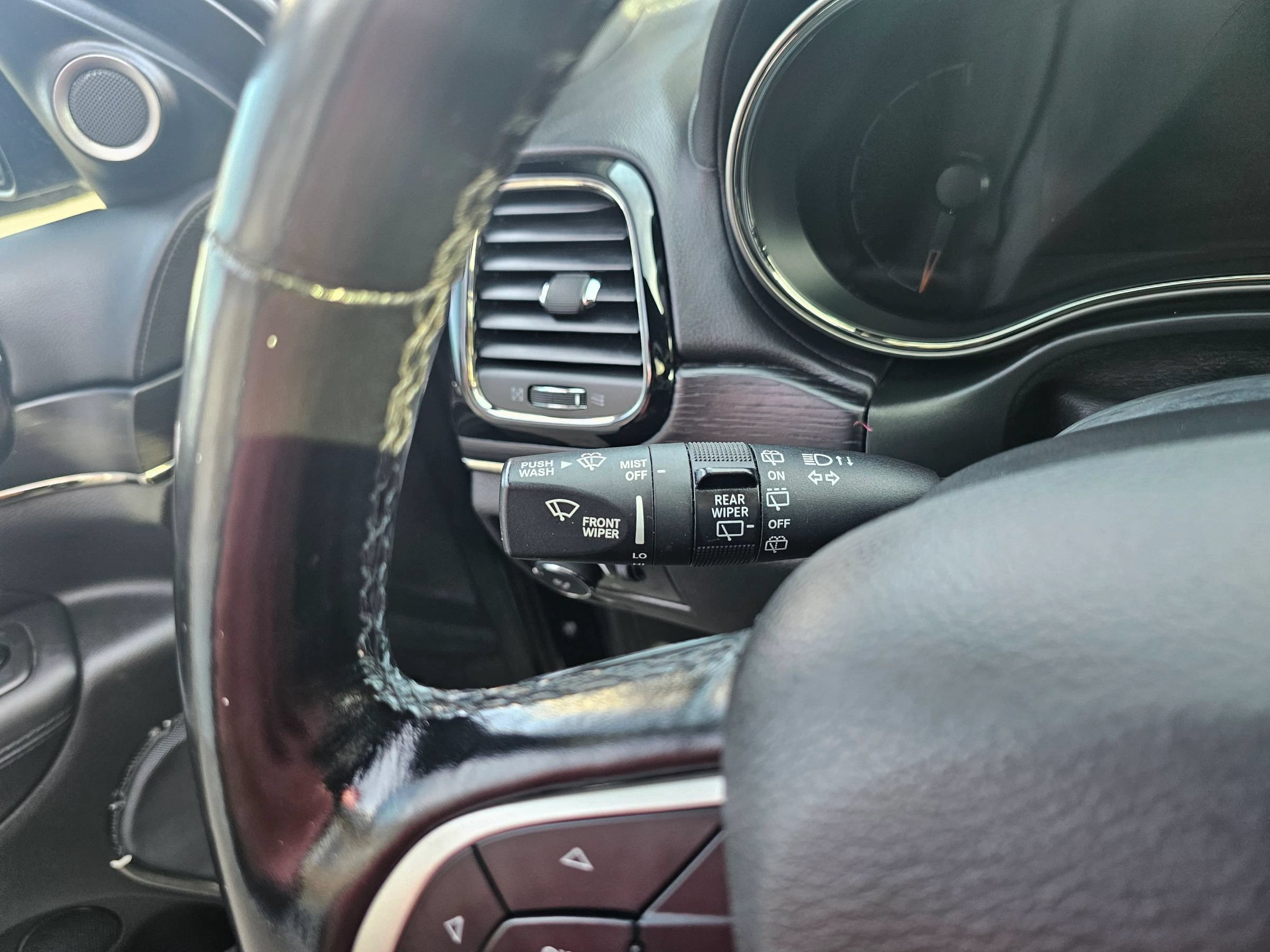 Used 2021 Jeep Grand Cherokee High Altitude AWD/4WD image 20