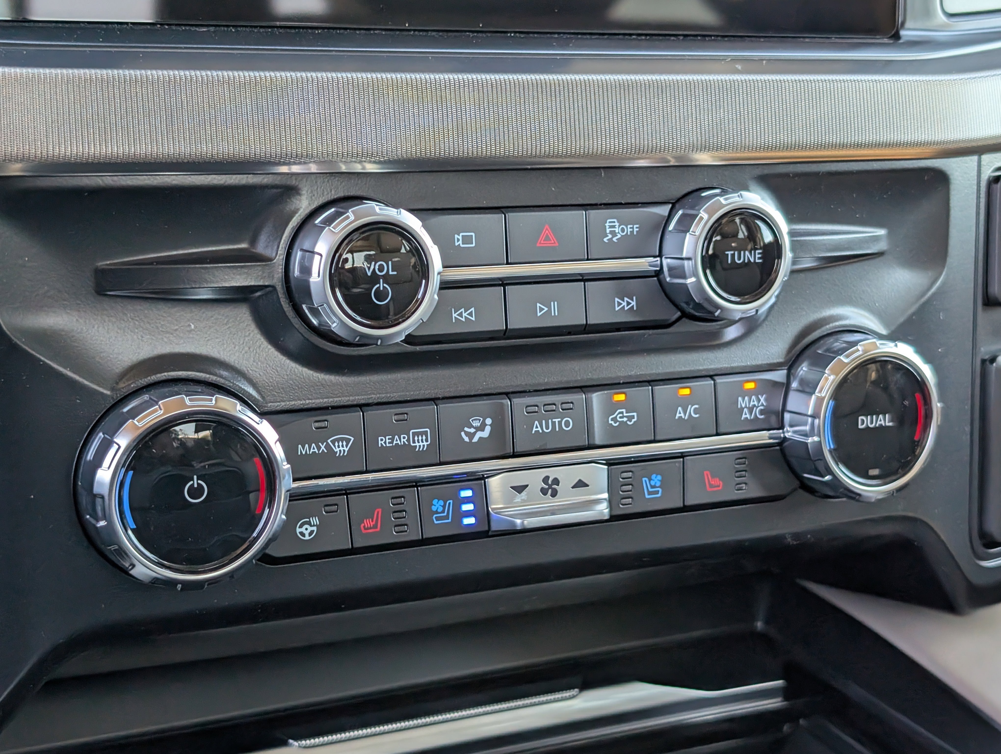 New 2026 Ford F250 Platinum image 19