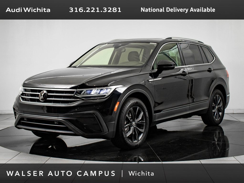 Used 2022 Volkswagen Tiguan SE w/ Panoramic Sunroof Package image 1