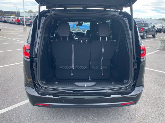 New 2026 Chrysler Pacifica Limited w/ S Appearance Package FWD image 6