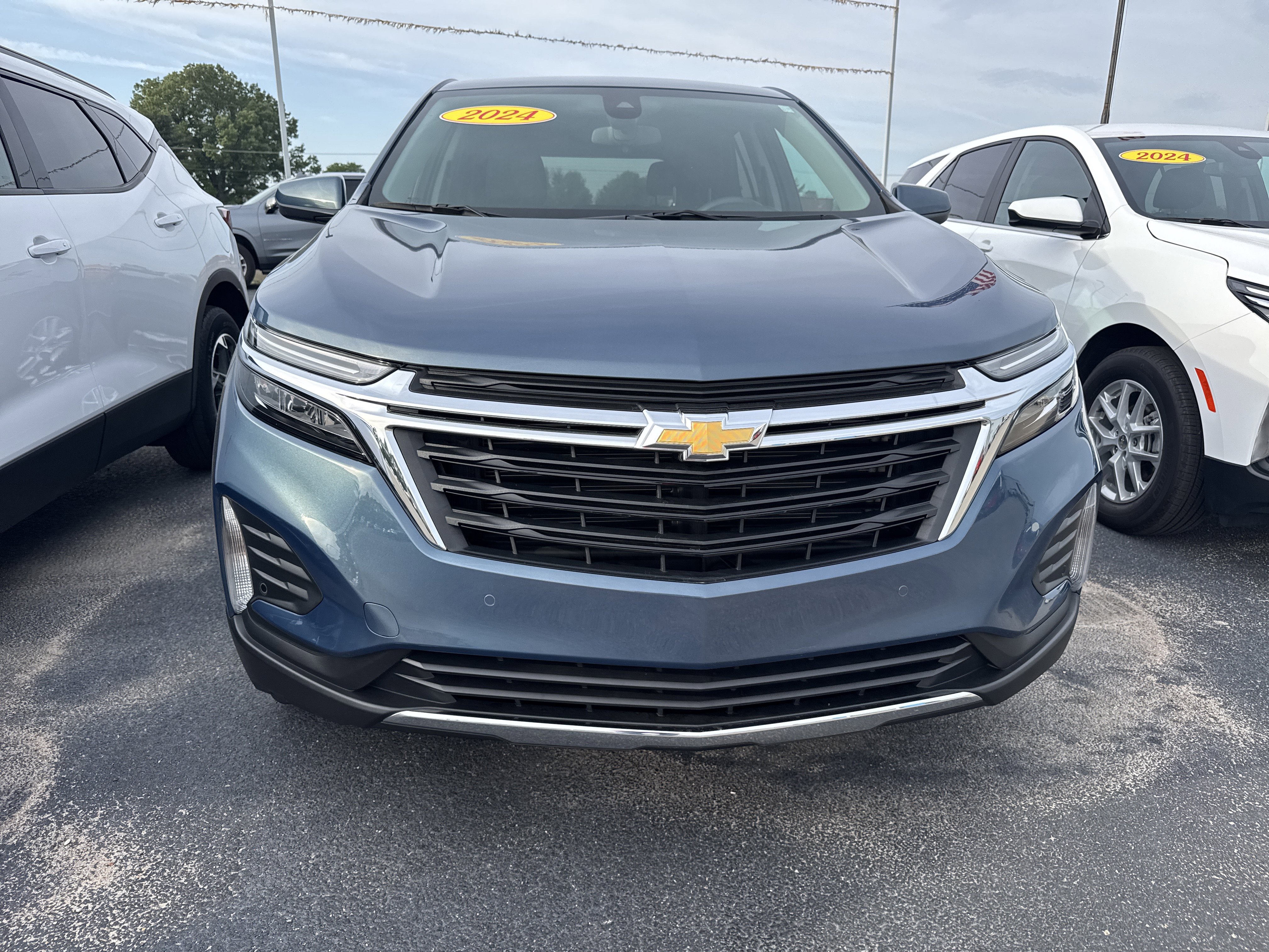 Used 2024 Chevrolet Equinox LT FWD image 6