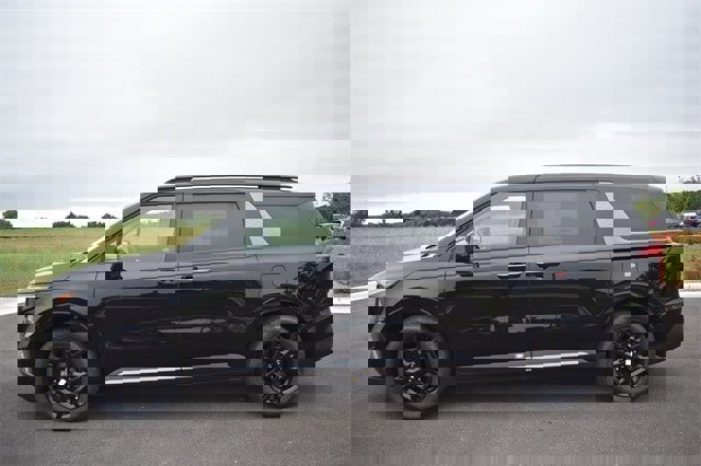 New 2026 Kia Carnival SX w/ SX Dark Edition Package image 6