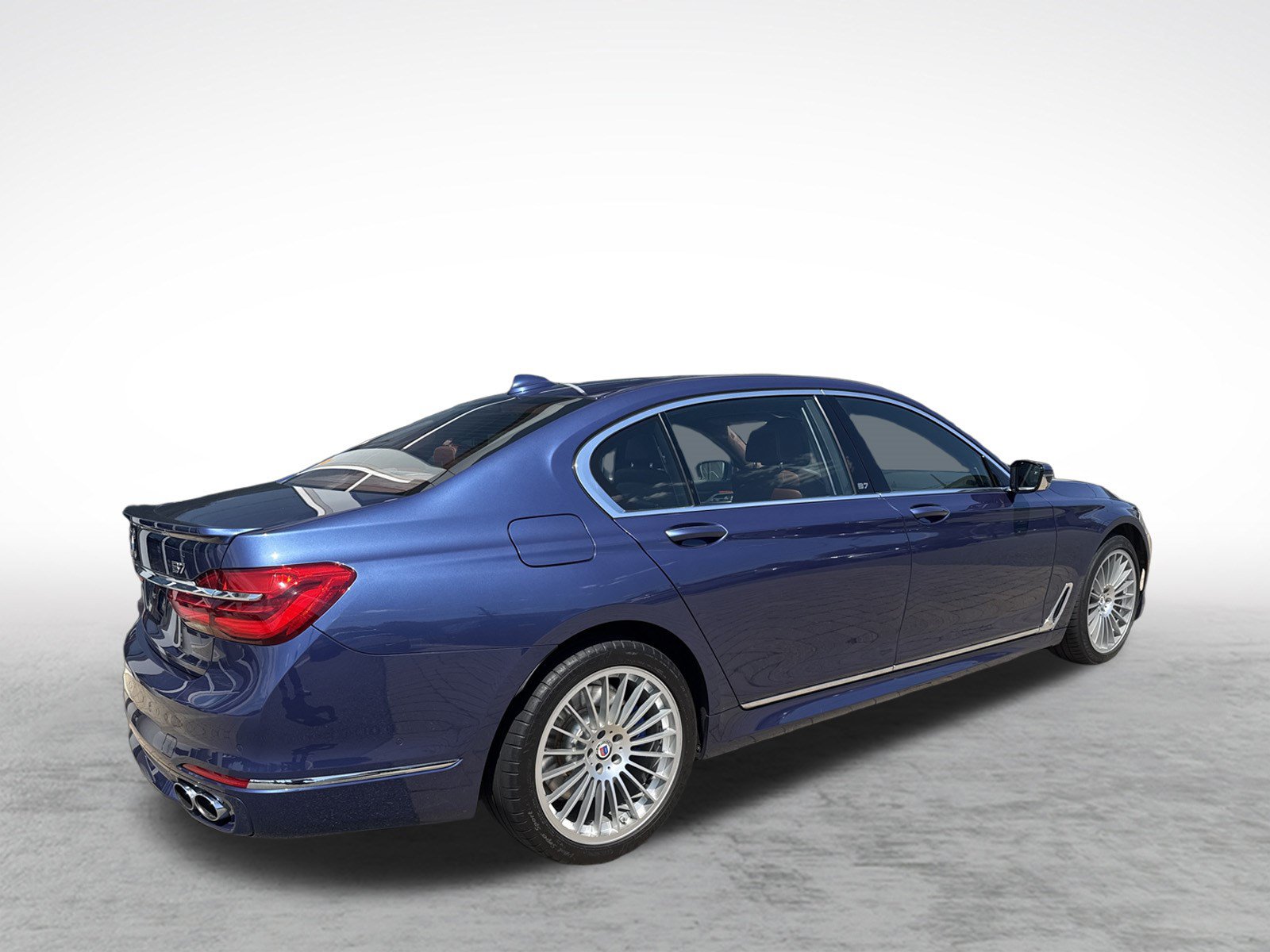 Used 2018 BMW ALPINA B7 xDrive AWD/4WD image 9