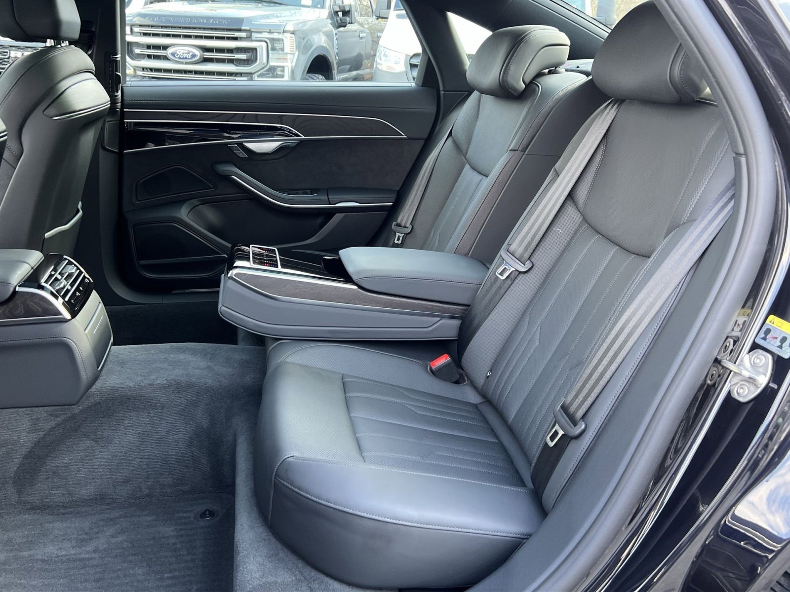 Used 2025 Audi A8 L 3.0T image 23