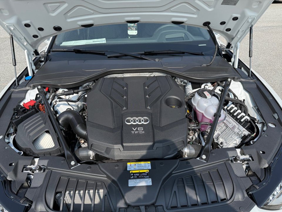 New 2026 Audi A8 L 3.0T AWD/4WD image 16