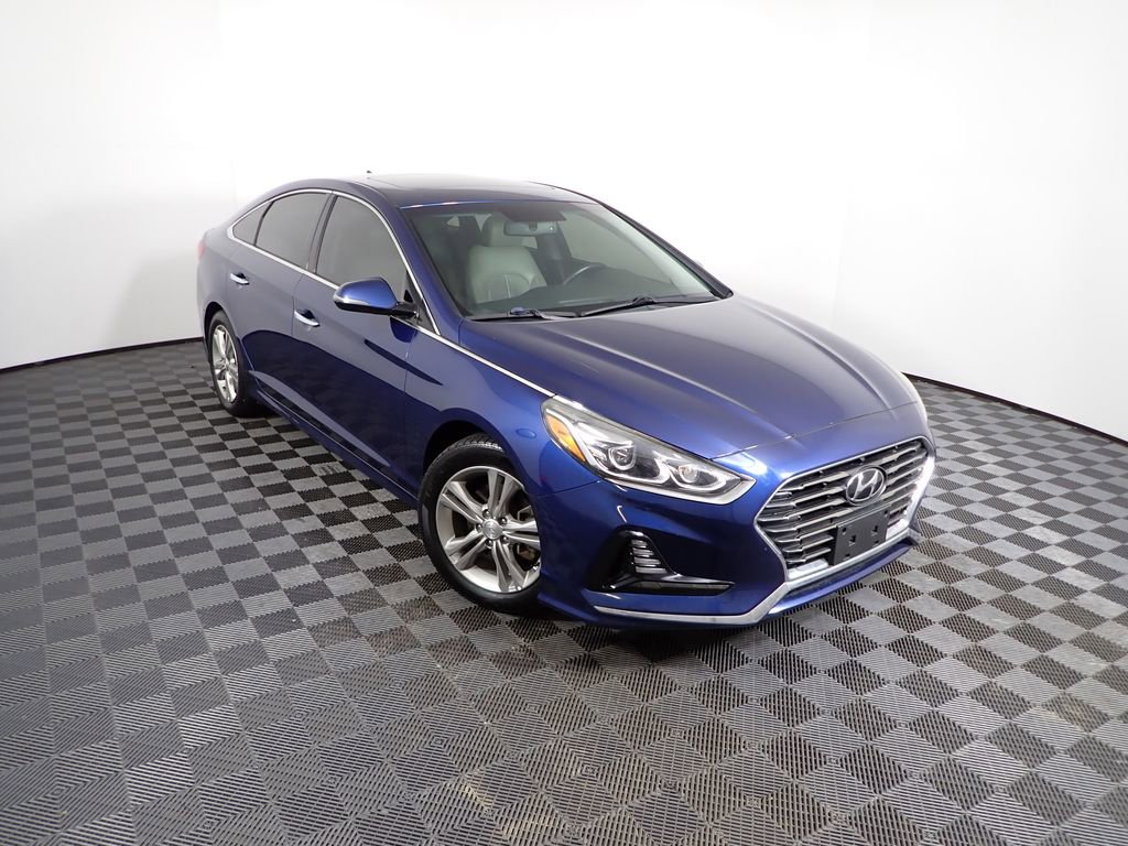 Used 2018 Hyundai Sonata Limited w/ Cargo Package image 4