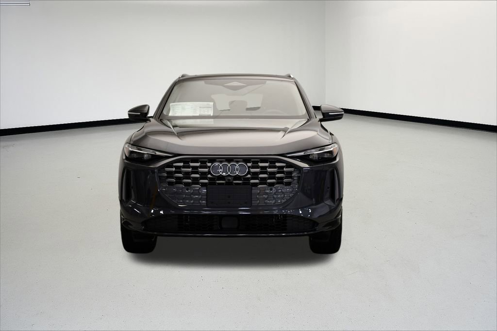 Used 2025 Audi Q5 Premium w/ Convenience Package image 8