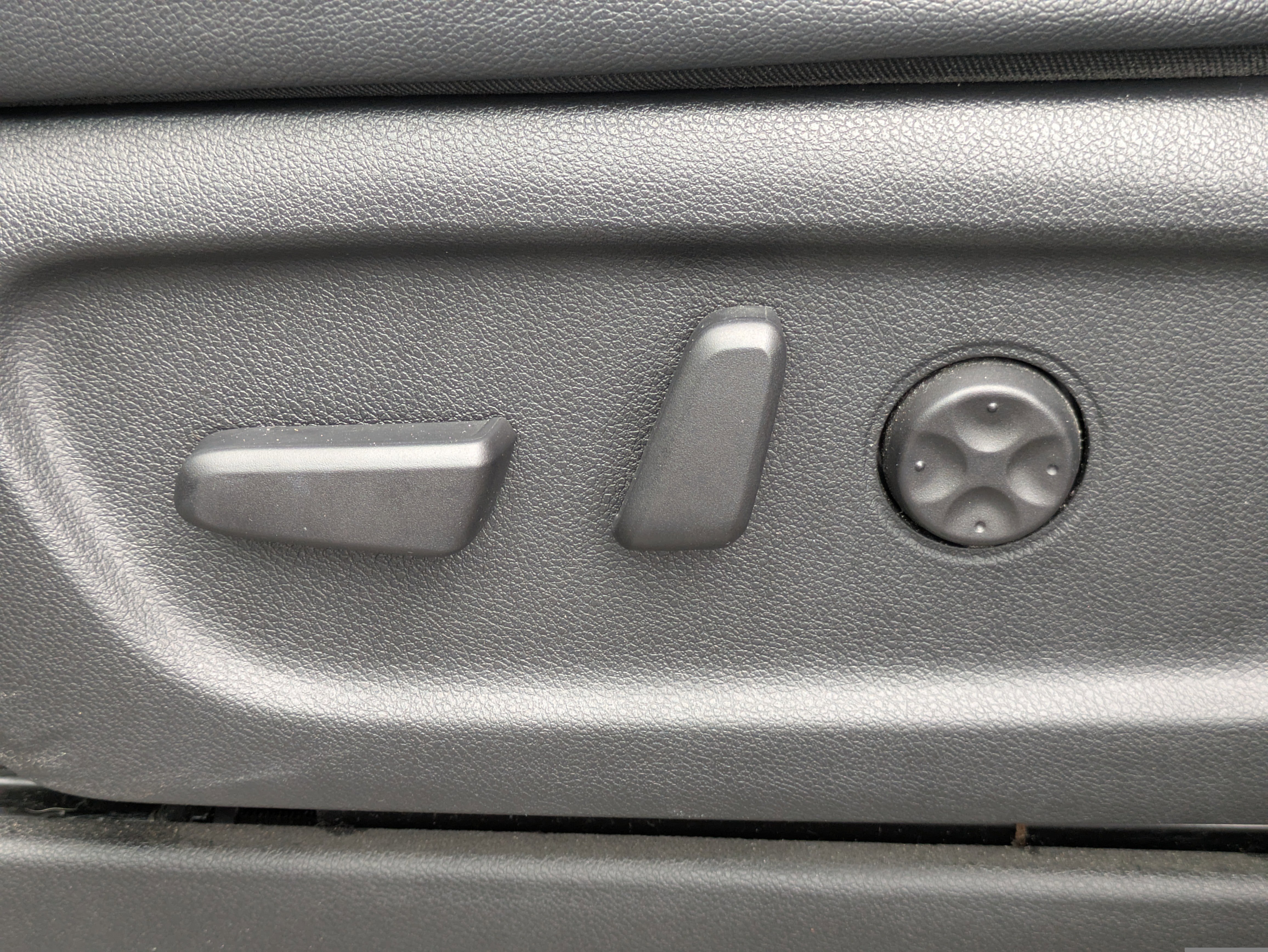 Used 2020 Kia Sedona SX image 15